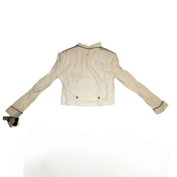Sheri Martin Cream Cropped Blazer with Black Accents Size 6 - Picture 6 of 6